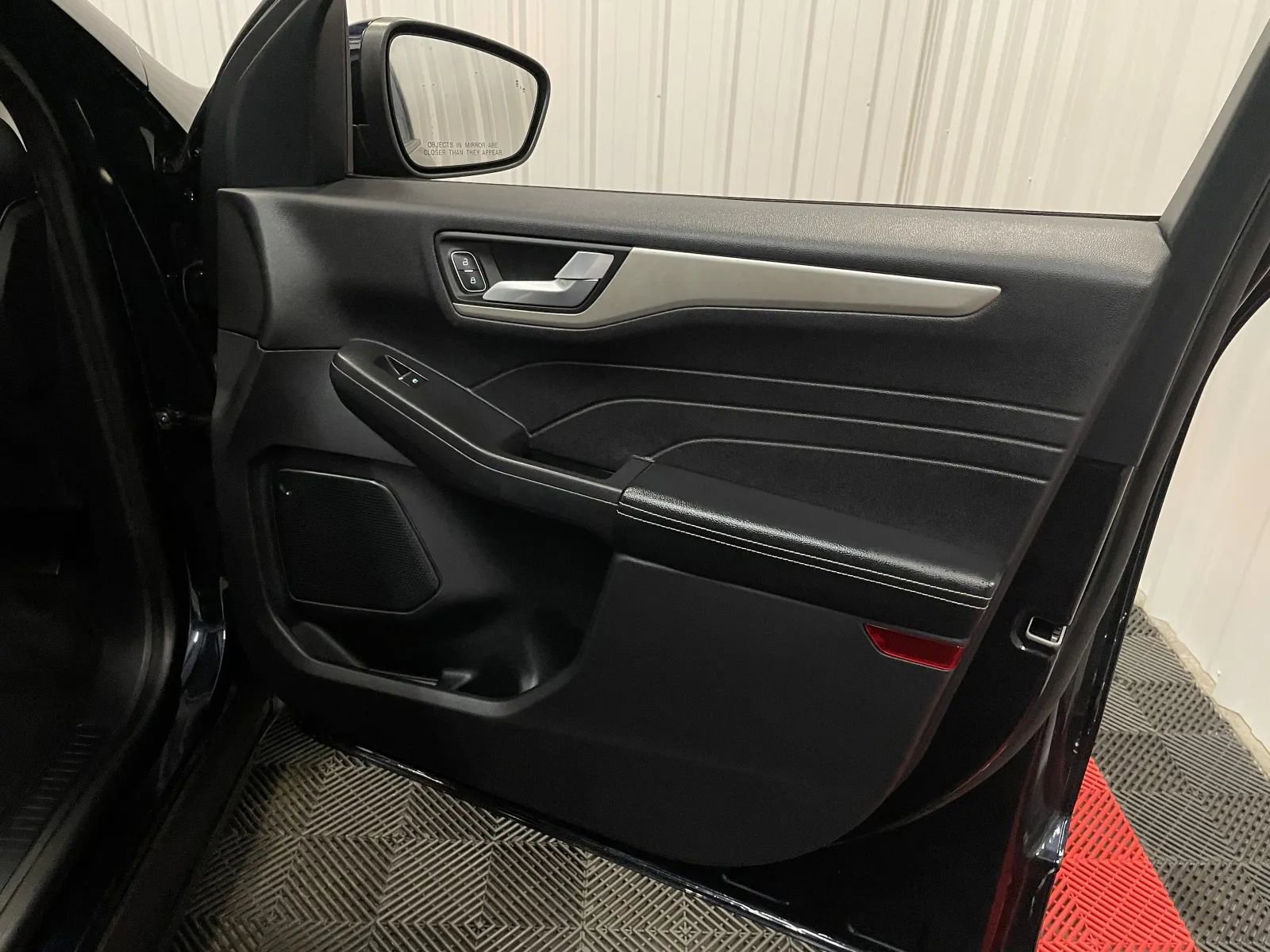 Used 2021 Ford Escape SE image 42