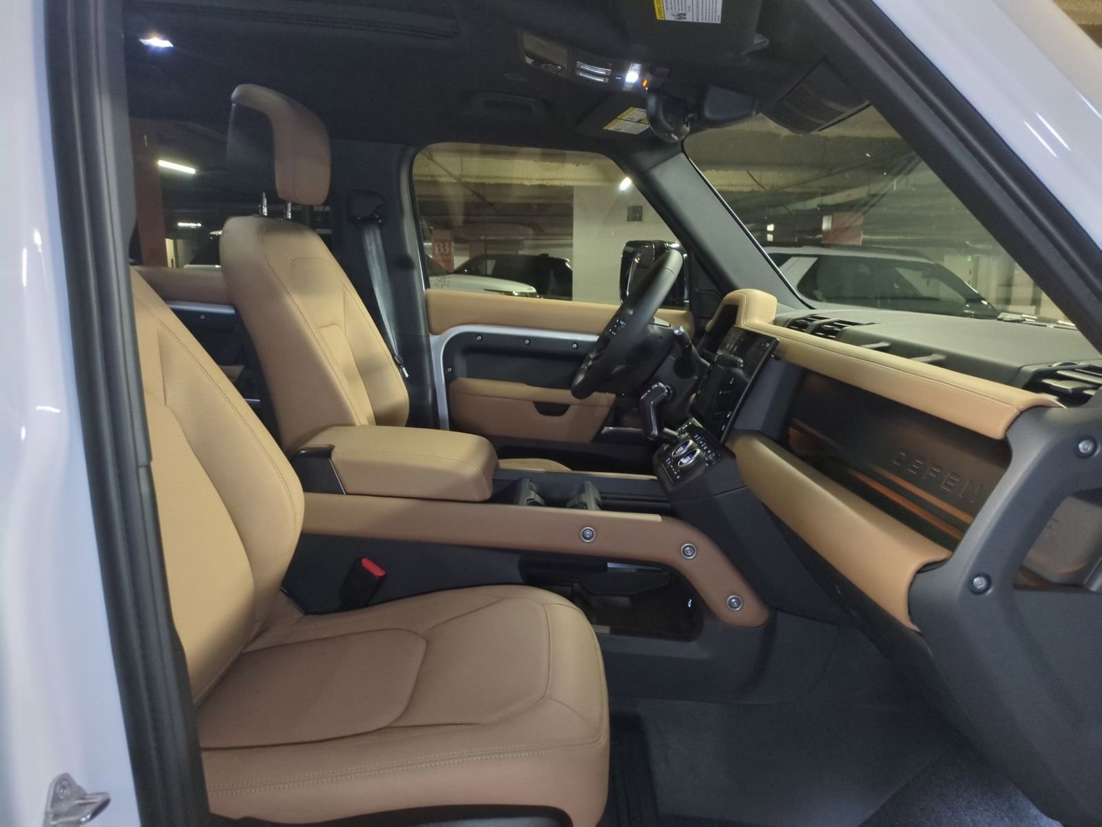 New 2026 Land Rover Defender 110 X-Dynamic SE image 30