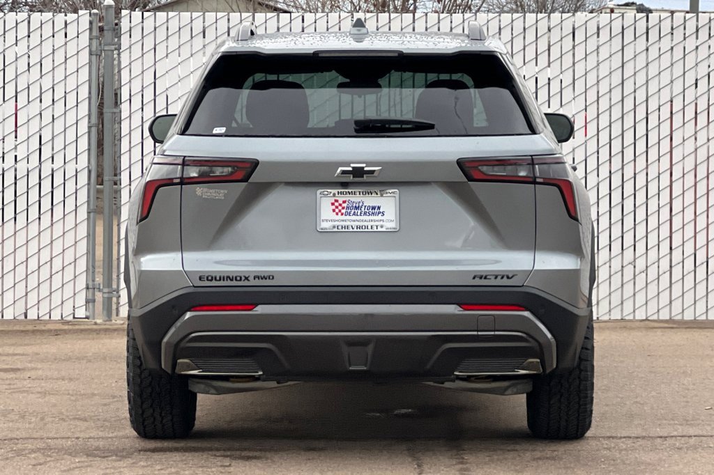 New 2026 Chevrolet Equinox ACTIV image 5