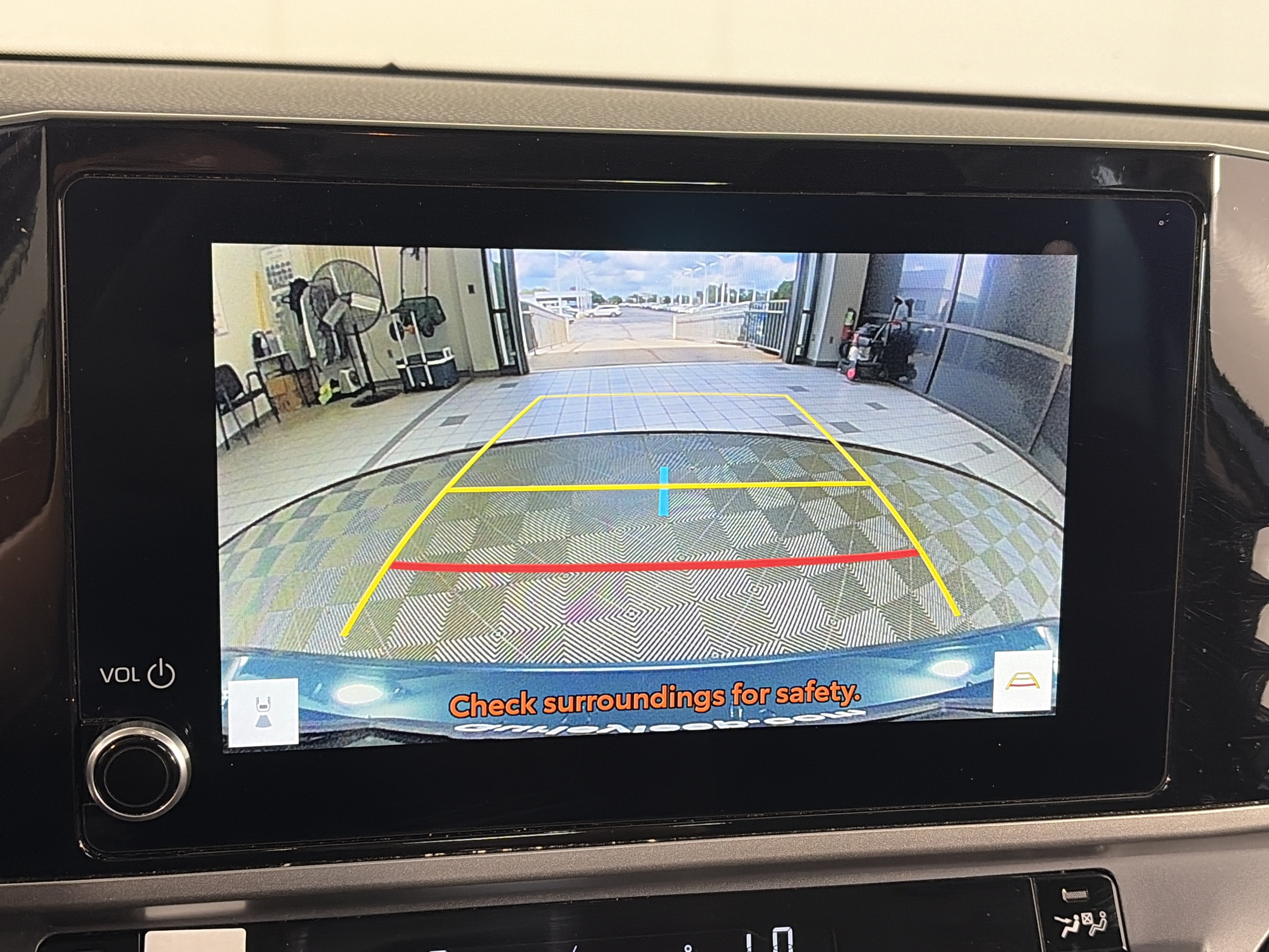 Used 2025 Toyota Camry LE FWD image 21
