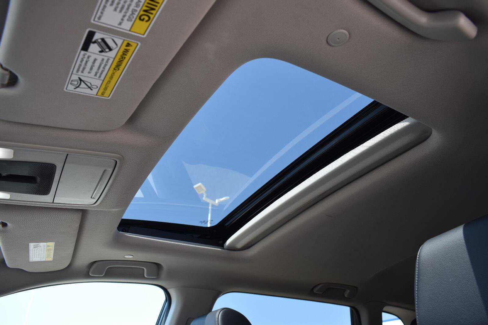 Used 2025 Honda CR-V EX-L image 10