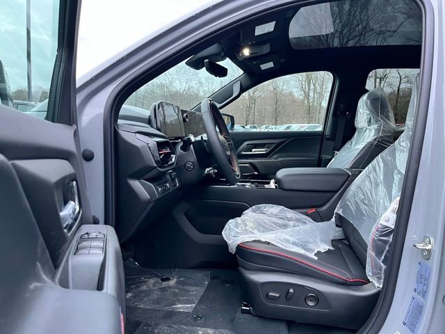 New 2025 Chevrolet Silverado EV RST image 13