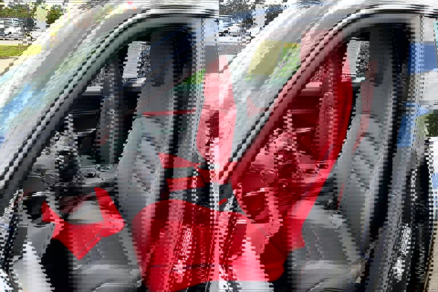 Used 2023 Porsche Taycan image 7