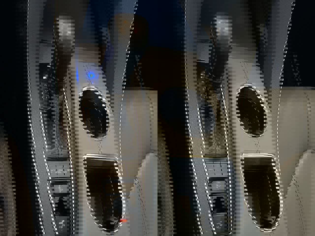 Used 2021 Toyota Avalon XLE image 20