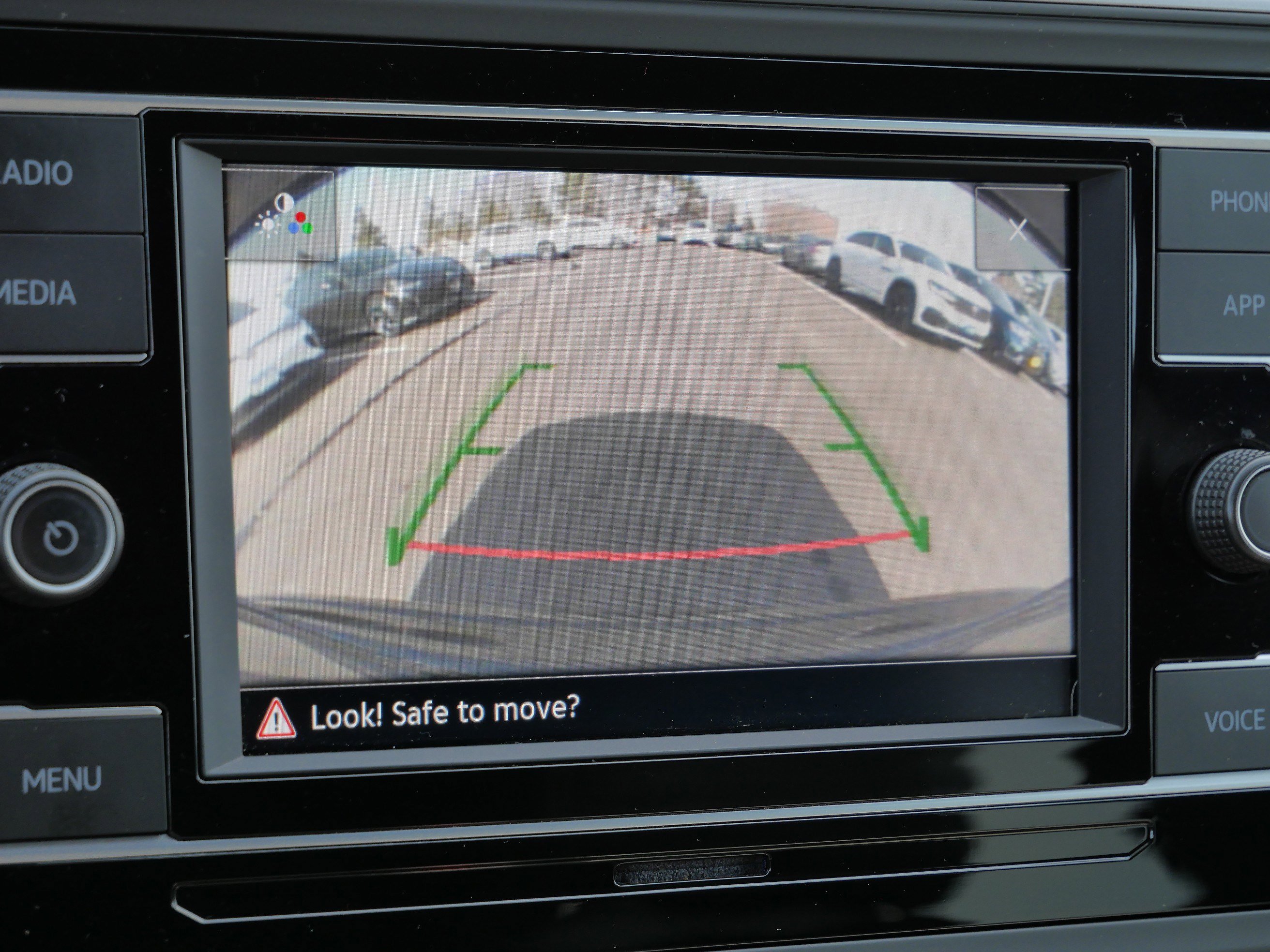 Certified 2023 Volkswagen Atlas Cross Sport SE image 35