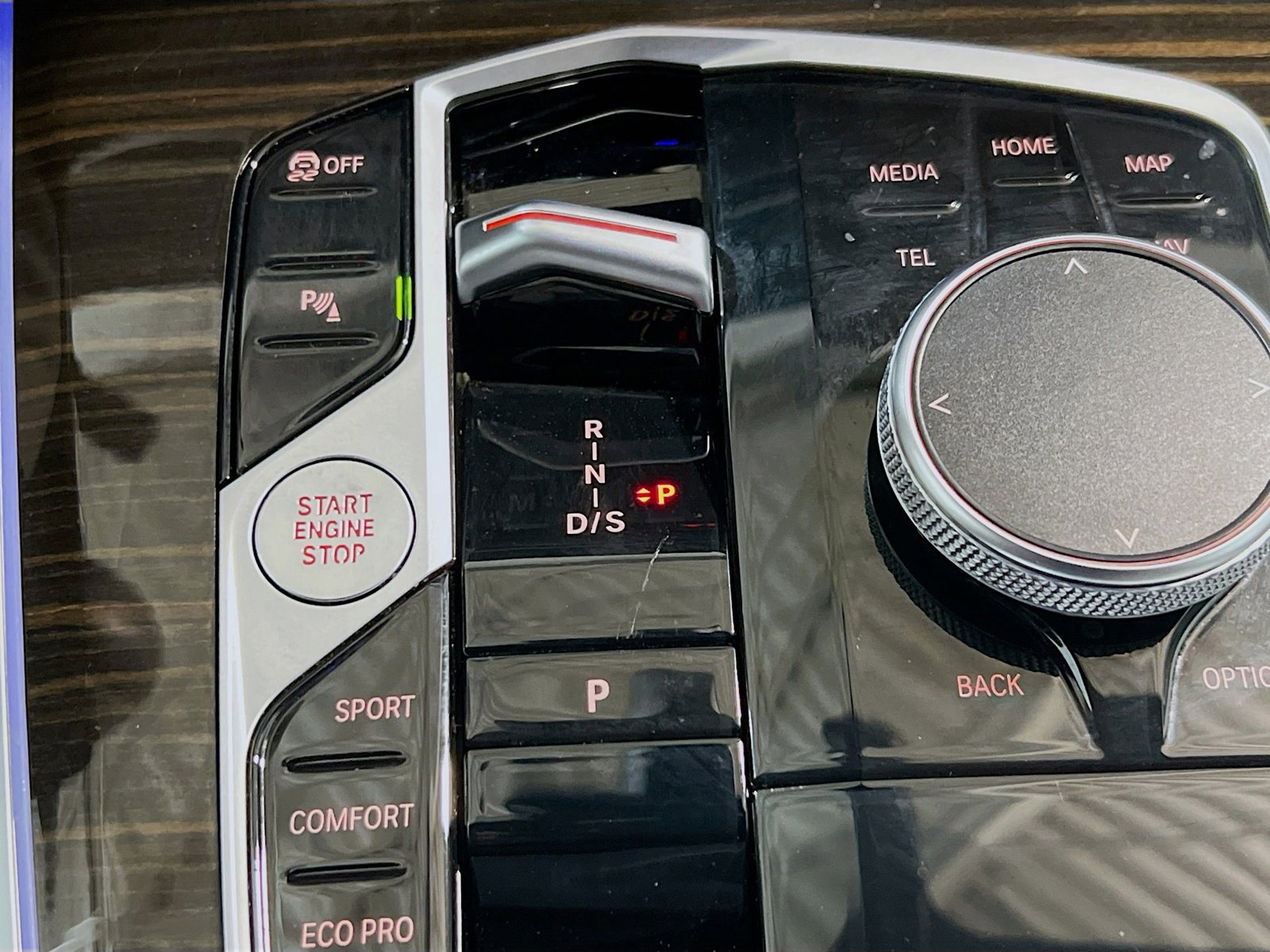 Used 2024 BMW X5 sDrive40i w/ Premium Package RWD image 13