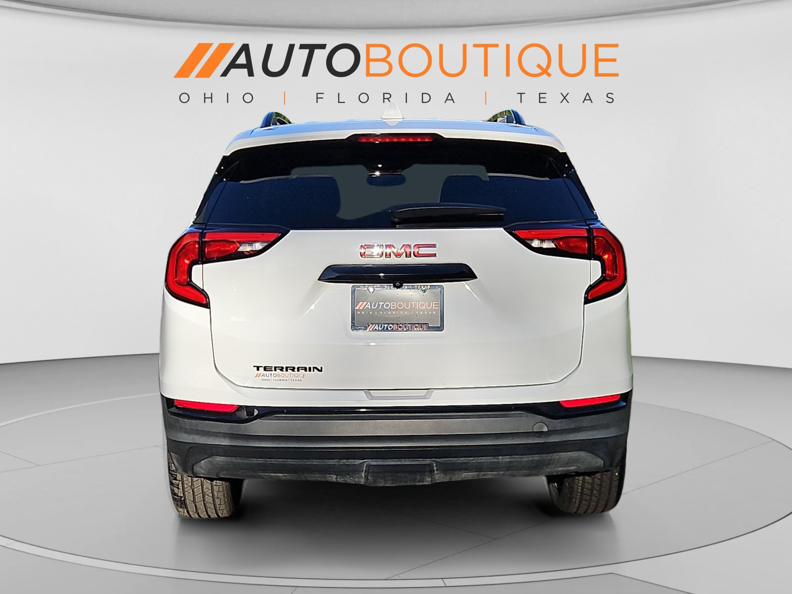 Used 2021 GMC Terrain SLE w/ Driver Convenience Package FWD image 4