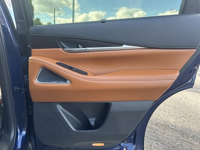 Used 2024 INFINITI QX60 Sensory image 20