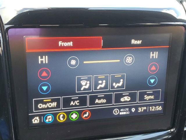 Used 2023 Chevrolet Traverse LT image 12