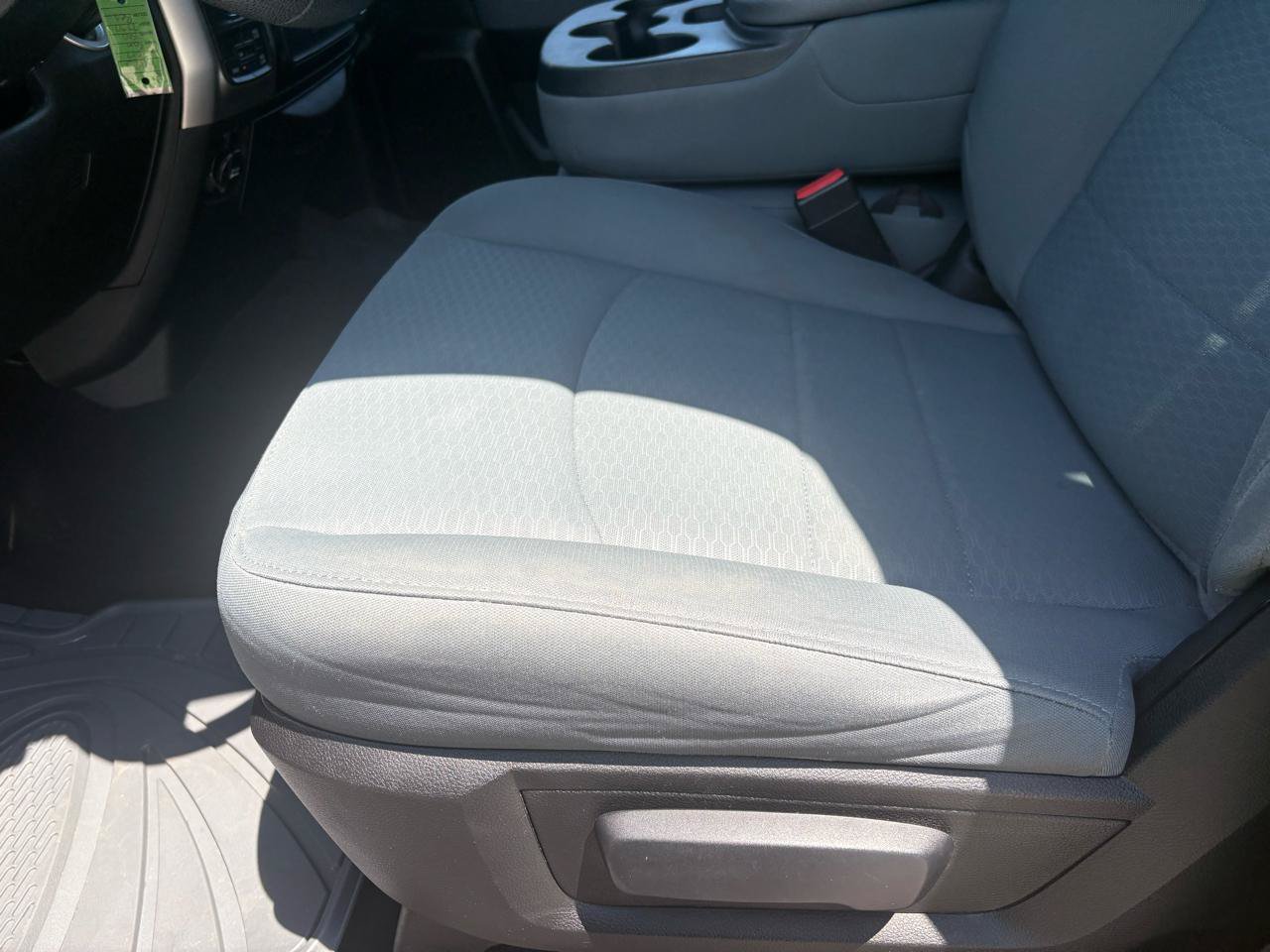 Used 2017 RAM 1500 Classic SLT AWD/4WD image 20