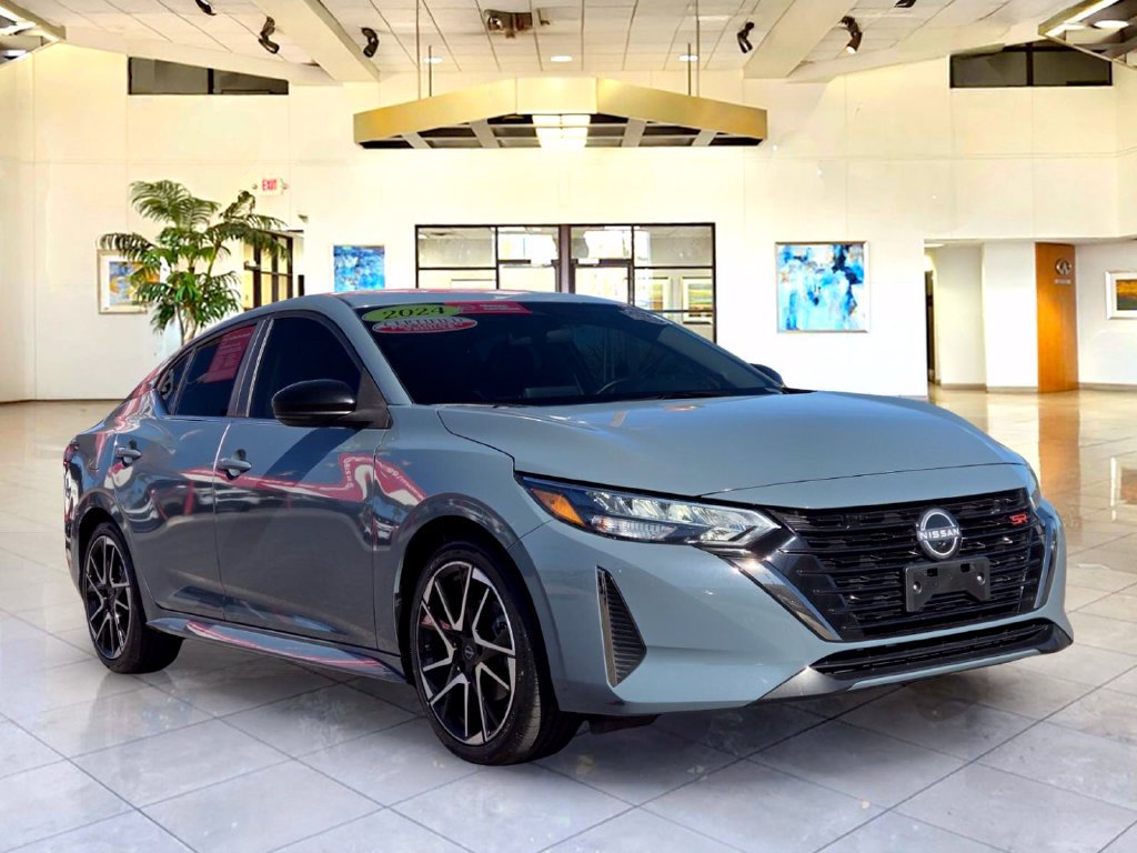 Certified 2024 Nissan Sentra SR FWD image 3