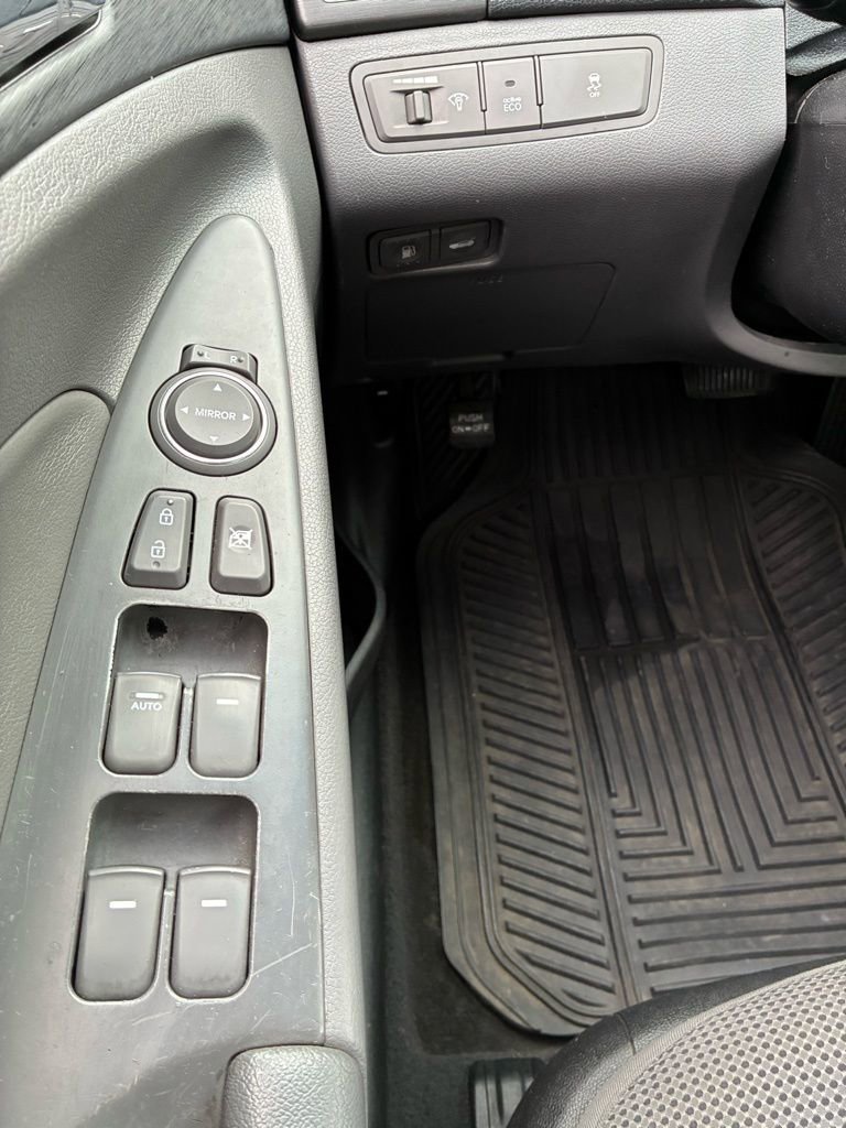 Used 2013 Hyundai Sonata GLS w/ Popular Equipment Pkg image 23