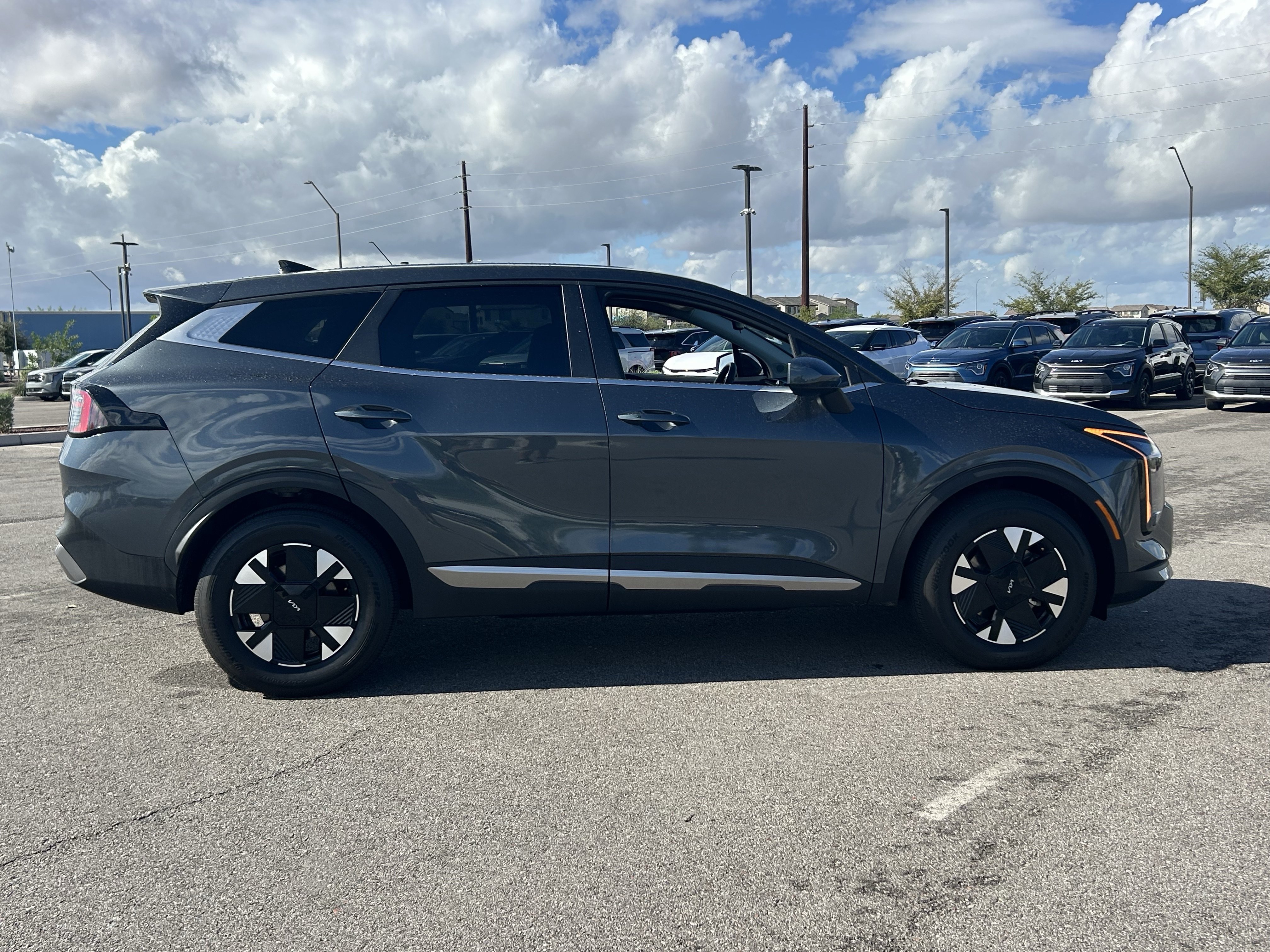 Certified 2026 Kia Sportage LX FWD image 6