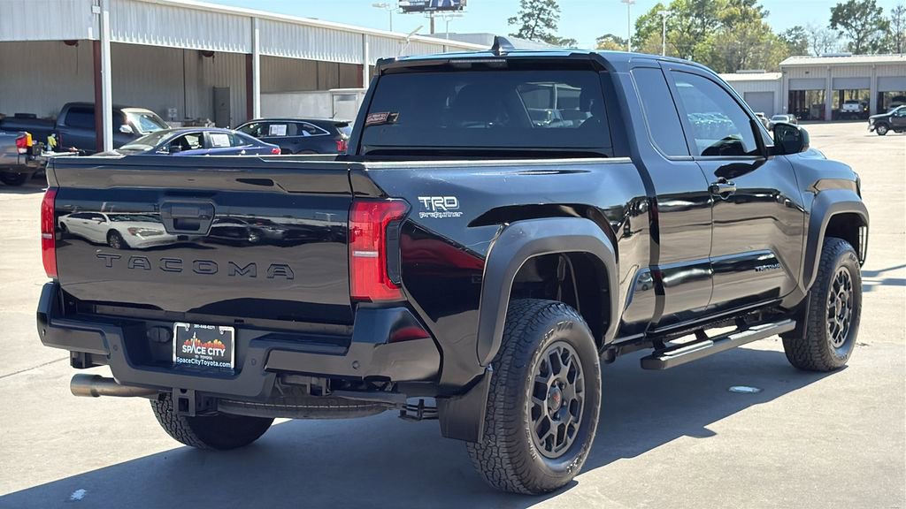 Used 2024 Toyota Tacoma PreRunner w/ TRD Prerunner Upgrade Package image 5