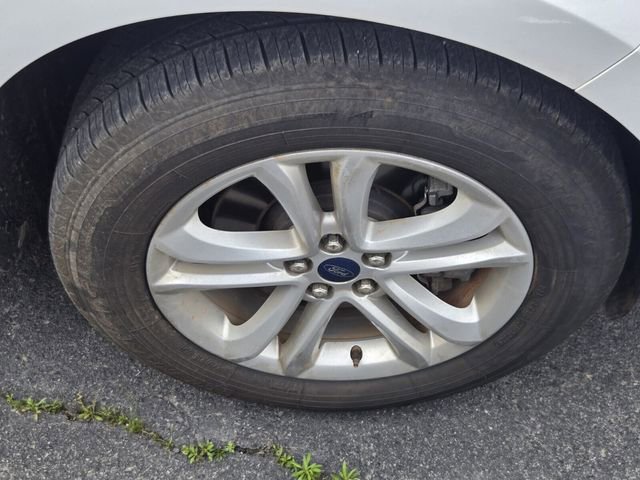 Certified 2020 Ford Edge SEL w/ Convenience Package AWD/4WD image 9