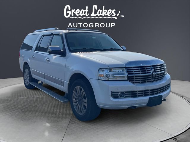 Used 2014 Lincoln Navigator L 4WD image 7