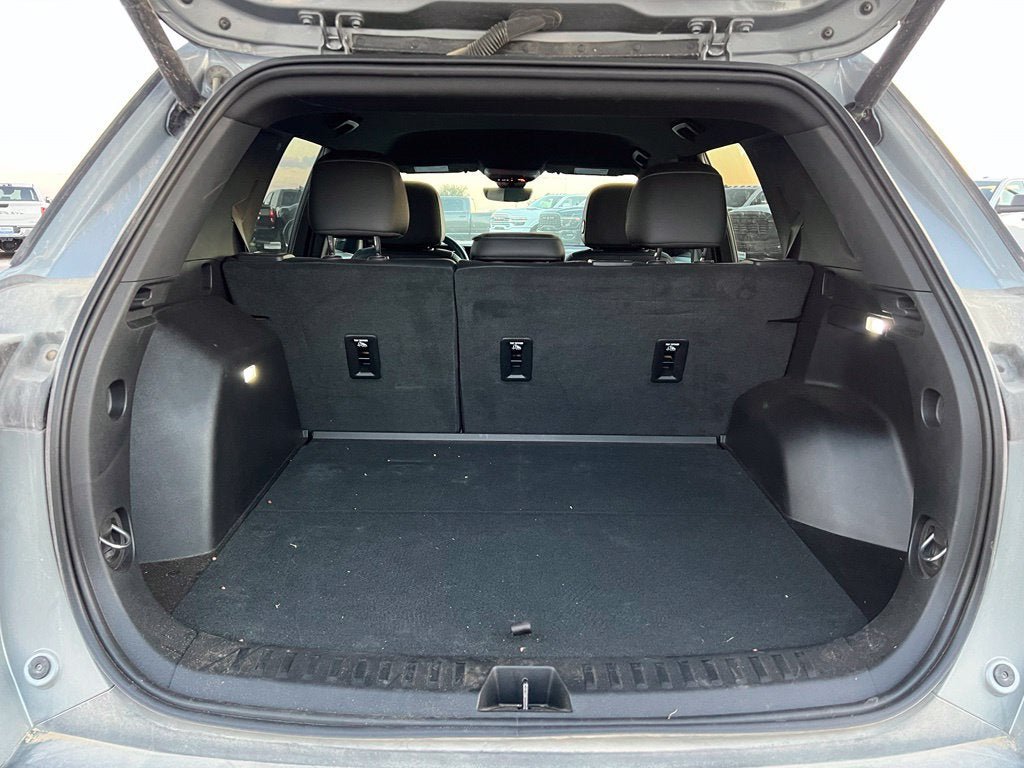 Used 2026 Chevrolet Equinox LT w/ Convenience Package II FWD image 6