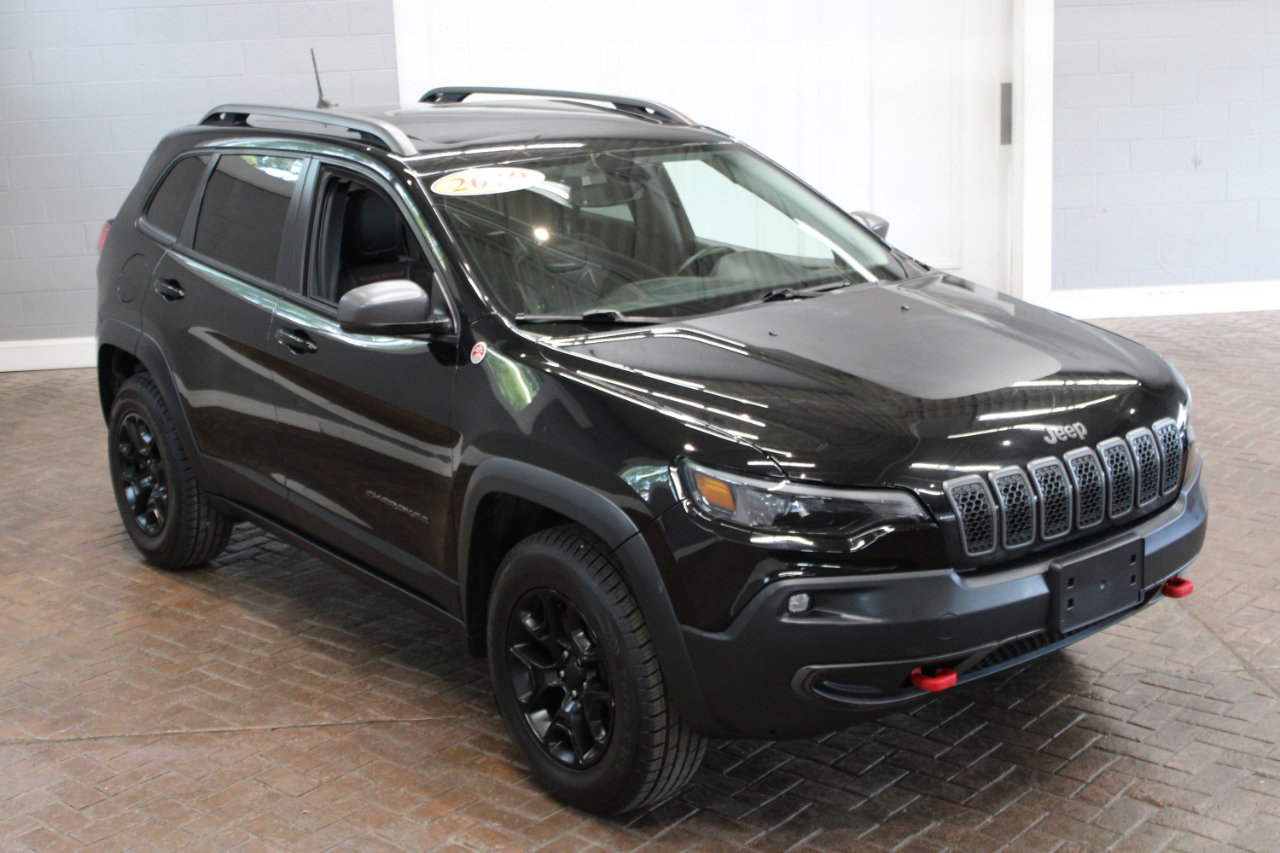 Used 2019 Jeep Cherokee Trailhawk w/ Comfort & Convenience Group image 24
