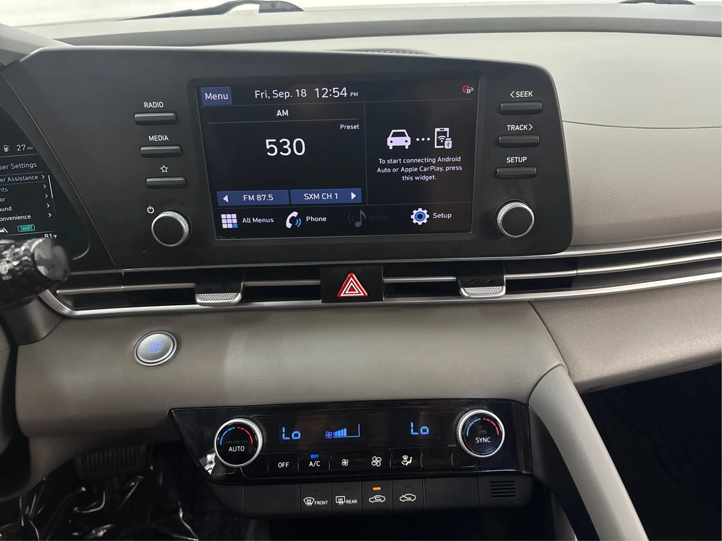 Used 2023 Hyundai Elantra SEL w/ Cargo Package FWD image 19