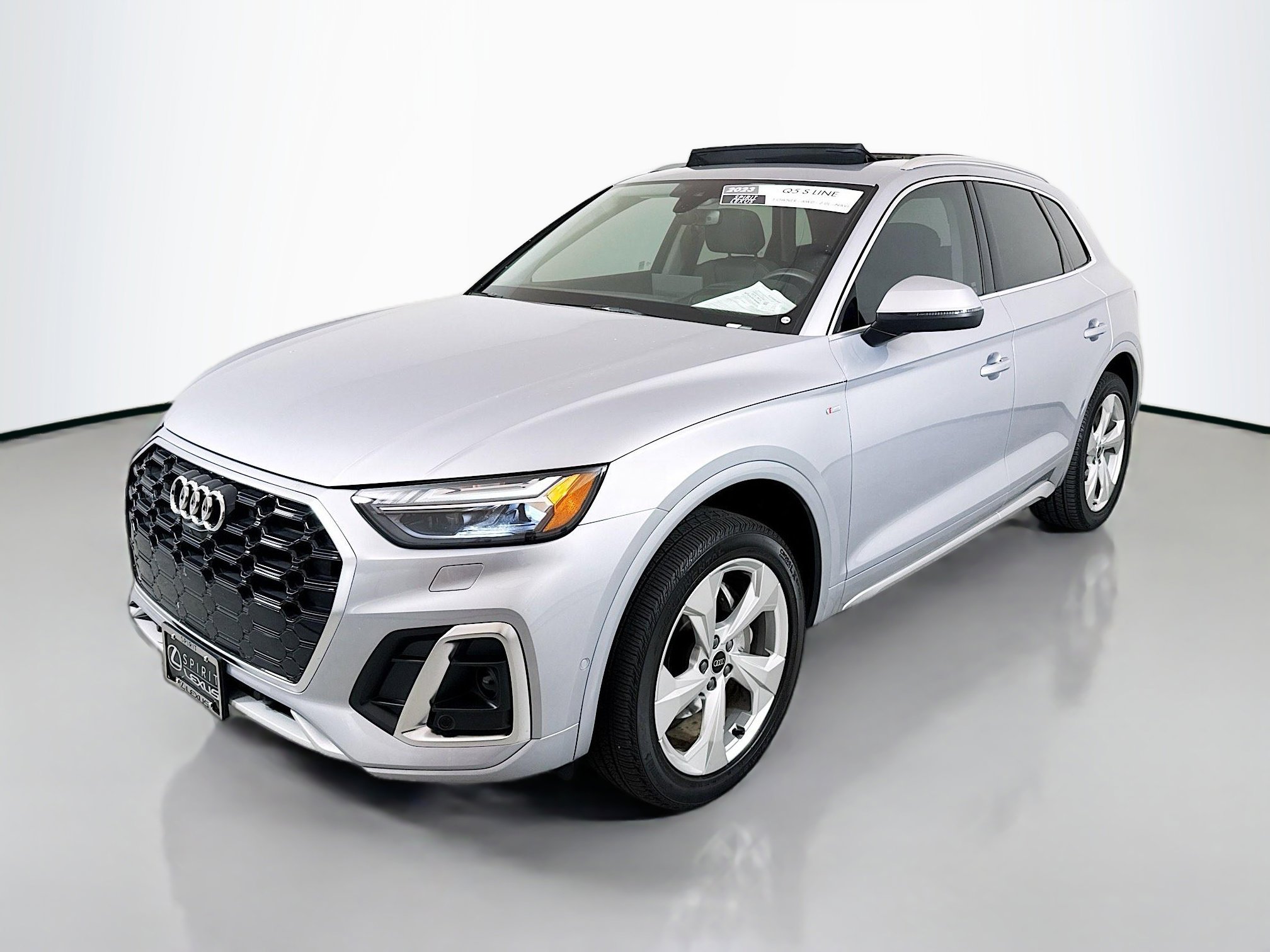 Used 2023 Audi Q5 2.0T Prestige image 3