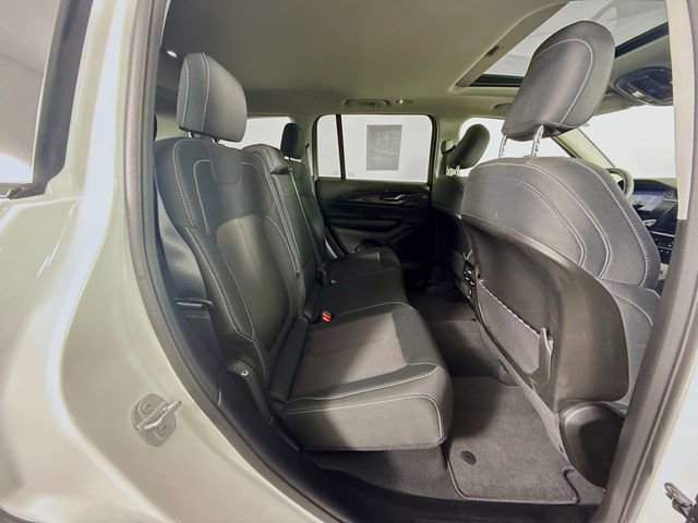 Used 2023 Jeep Grand Cherokee Laredo w/ Luxury Tech Group I image 26