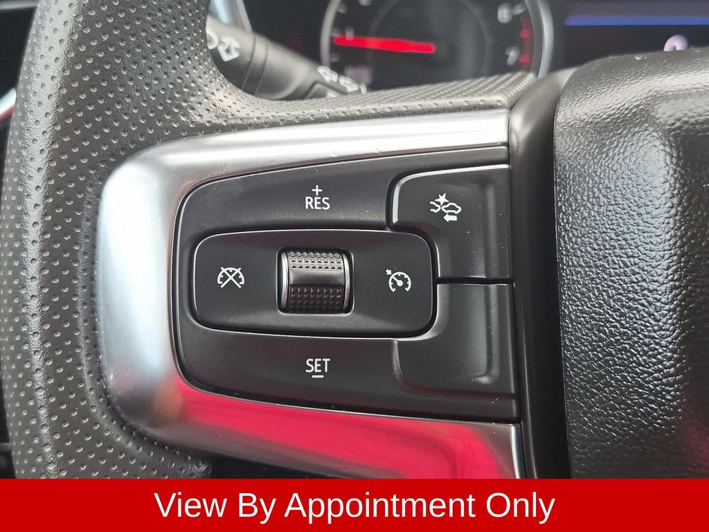 Used 2025 Chevrolet Blazer LT FWD image 21