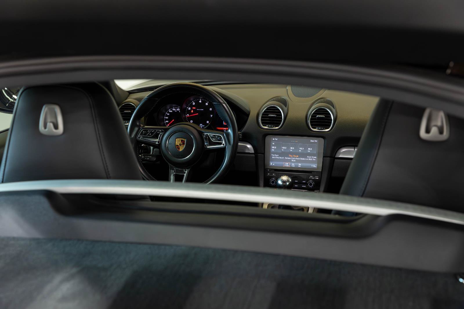 Used 2018 Porsche 718 Cayman RWD image 52