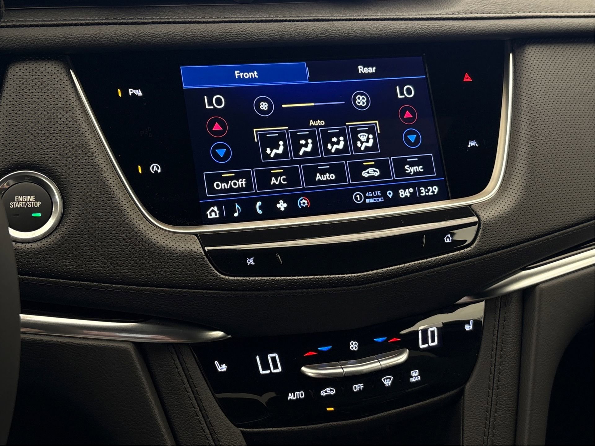 New 2025 Cadillac XT6 Luxury image 26