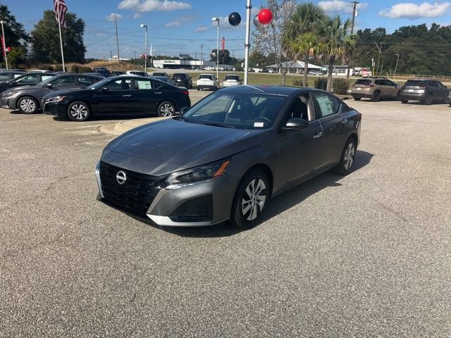 New 2025 Nissan Altima 2.5 S FWD image 4