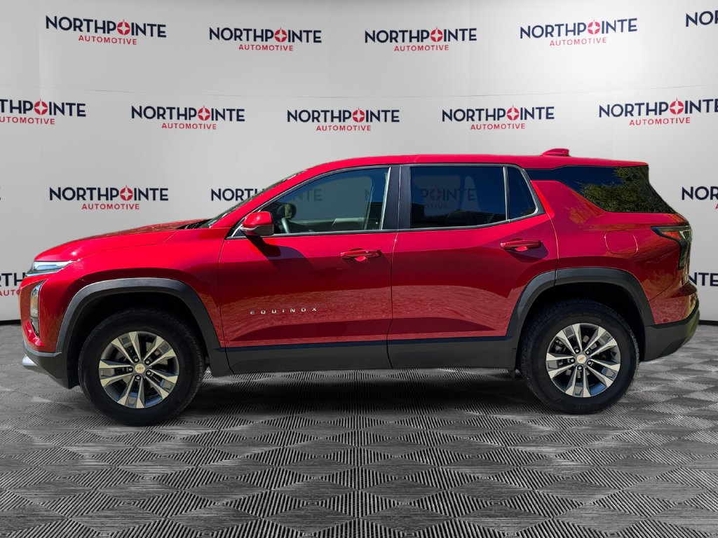 Used 2026 Chevrolet Equinox LT w/ Convenience Package II AWD/4WD image 3