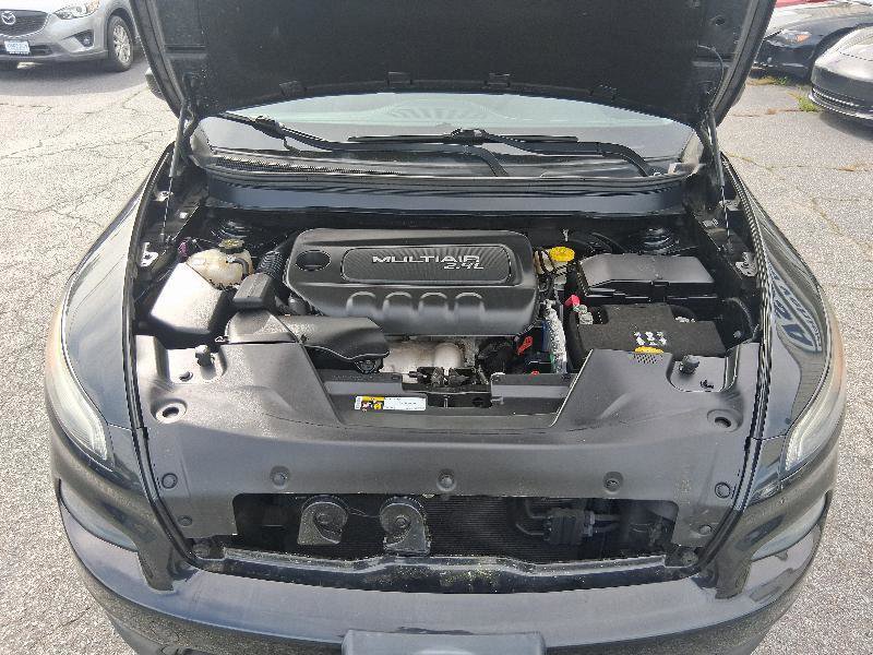 Used 2014 Jeep Cherokee Sport FWD image 38