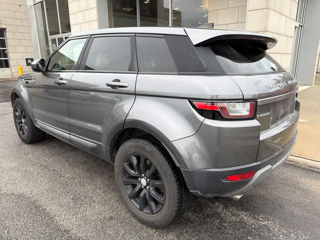 Used 2018 Land Rover Range Rover Evoque SE AWD/4WD image 4