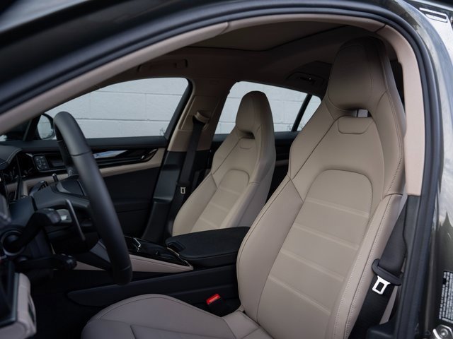 New 2026 Porsche Panamera 4 image 5