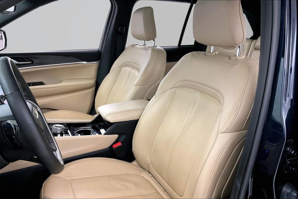 Used 2022 Jeep Grand Cherokee Limited 4xe image 19