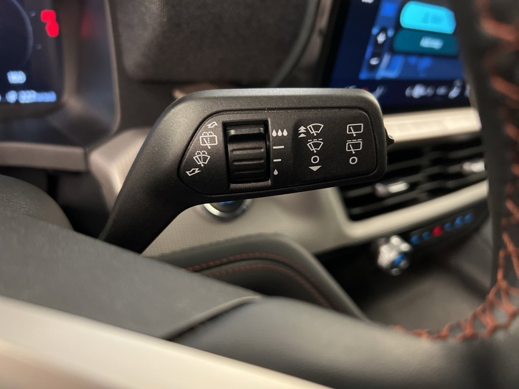 Certified 2025 Ford Explorer Active image 21