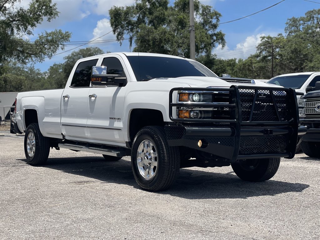 Used 2018 Chevrolet Silverado 3500 LTZ w/ Duramax Plus Package AWD/4WD image 10
