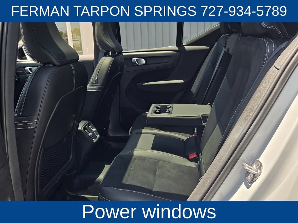 Used 2021 Volvo XC40 T5 R-Design w/ Advanced Package AWD/4WD image 14