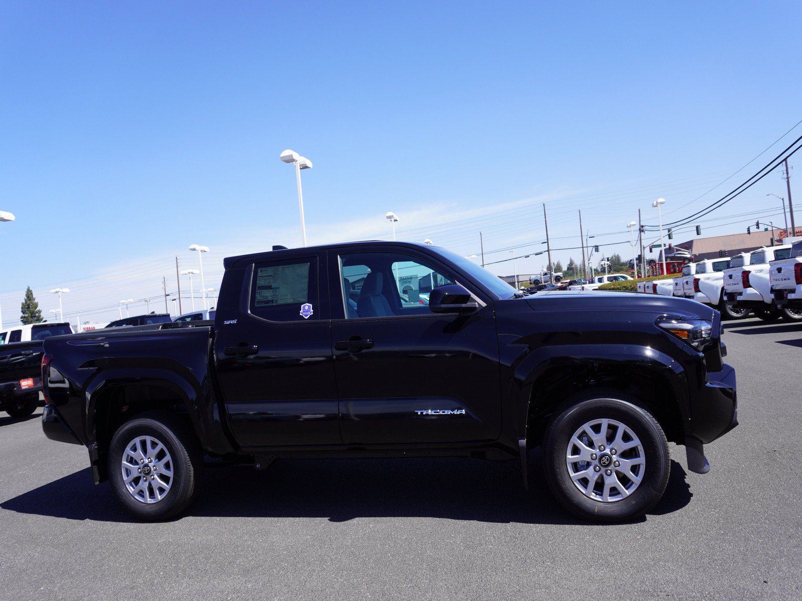 New 2026 Toyota Tacoma SR5 AWD/4WD image 4