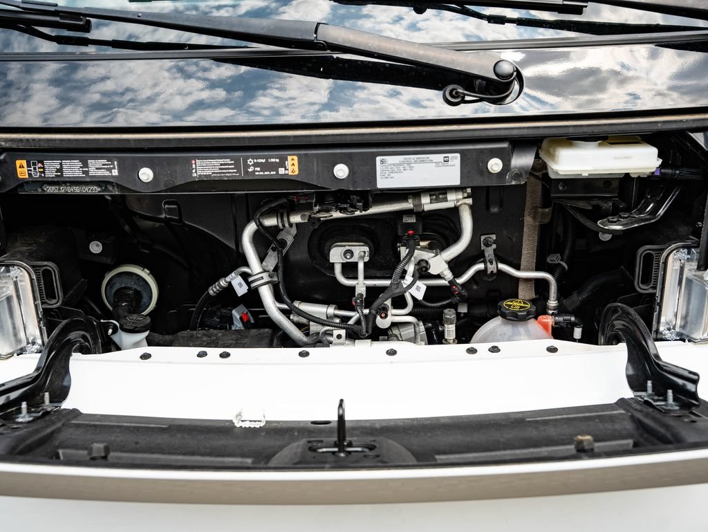 Used 2025 Chevrolet Brightdrop 400 FWD image 38