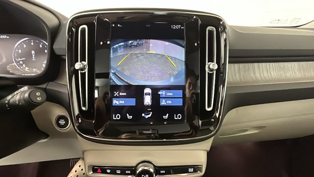 Used 2021 Volvo XC40 T5 Inscription w/ Climate Package AWD/4WD image 24