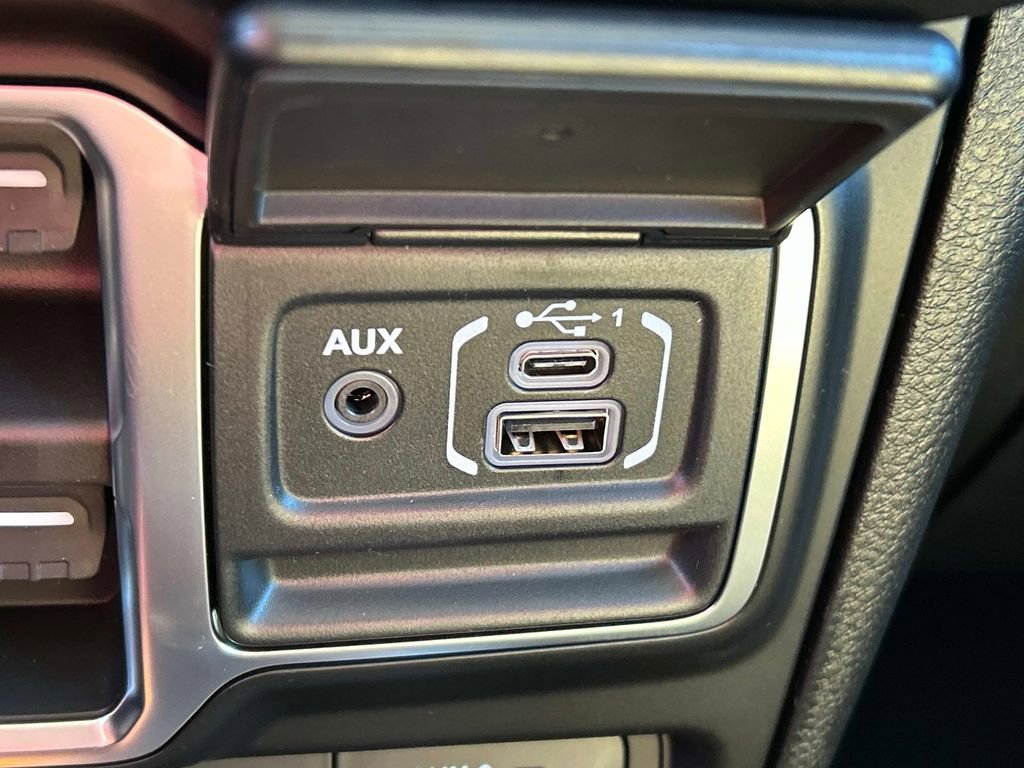 New 2026 Jeep Gladiator Sport image 11