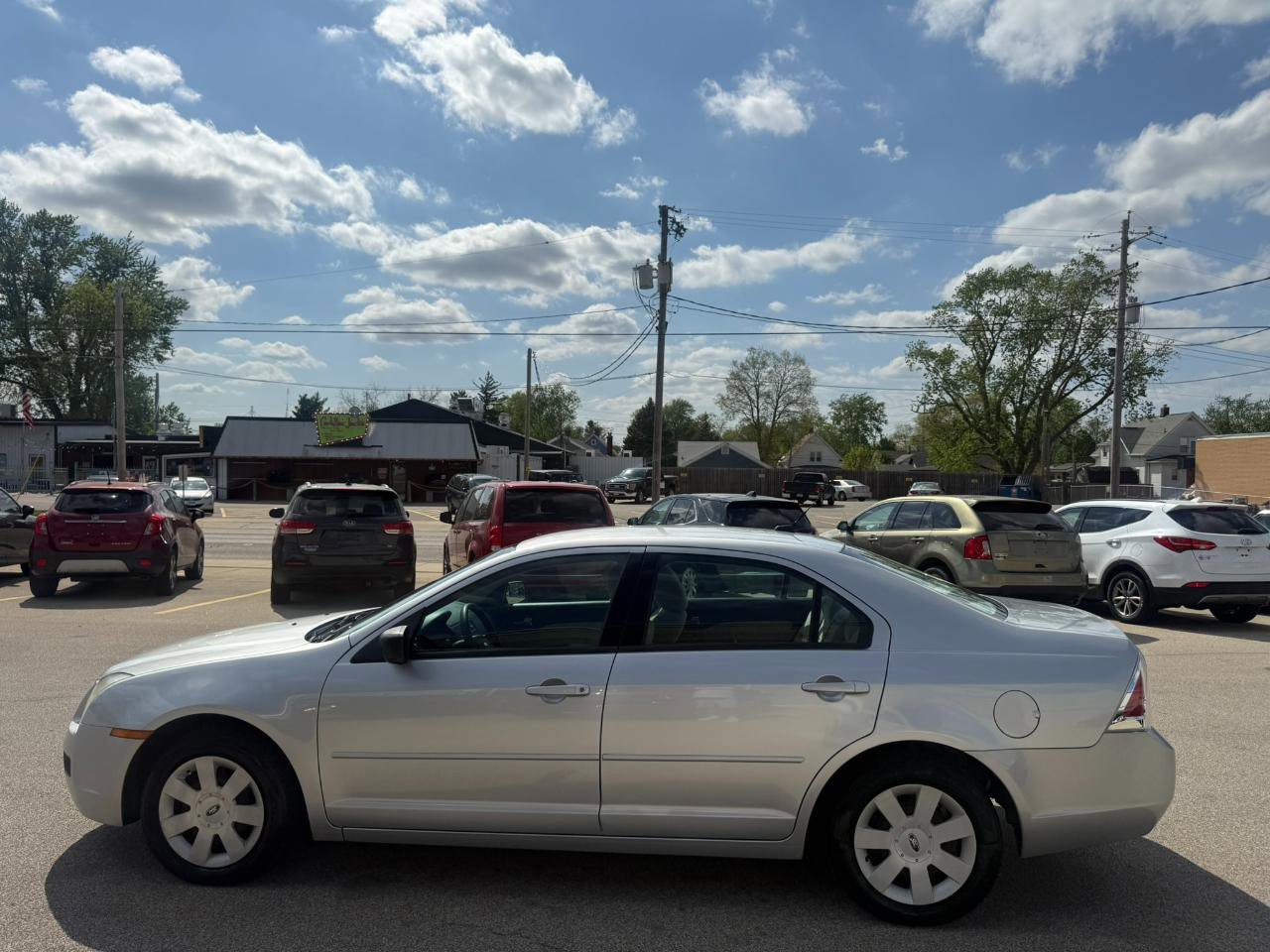 Used 2009 Ford Fusion S FWD image 2
