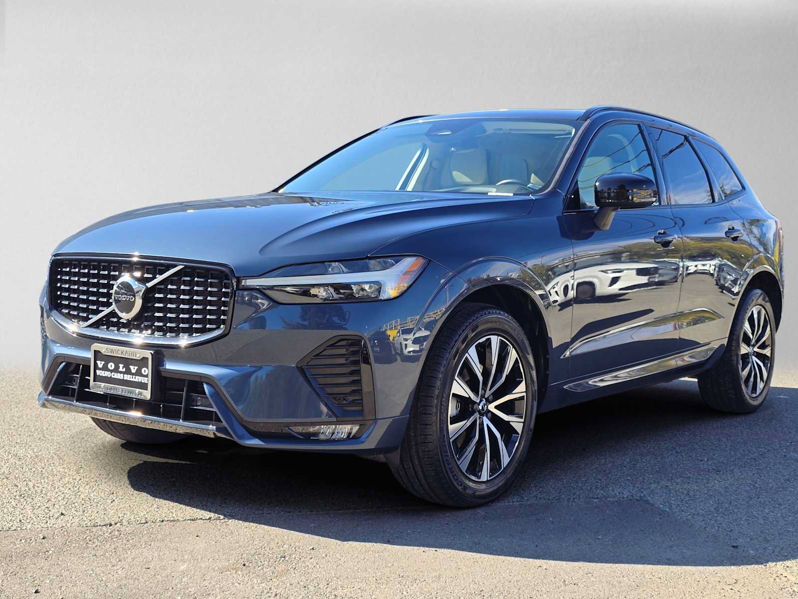 Certified 2024 Volvo XC60 B5 Core w/ Climate Package AWD/4WD image 8