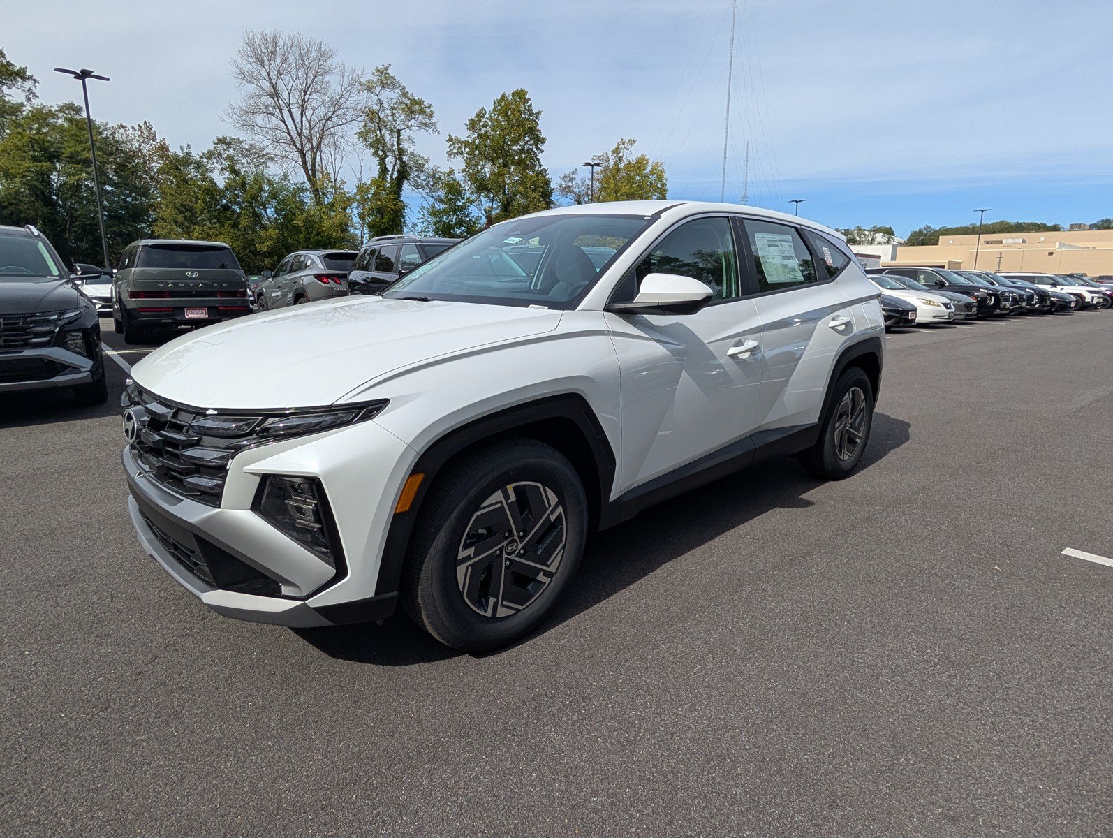 New 2026 Hyundai Tucson Blue SE FWD image 6