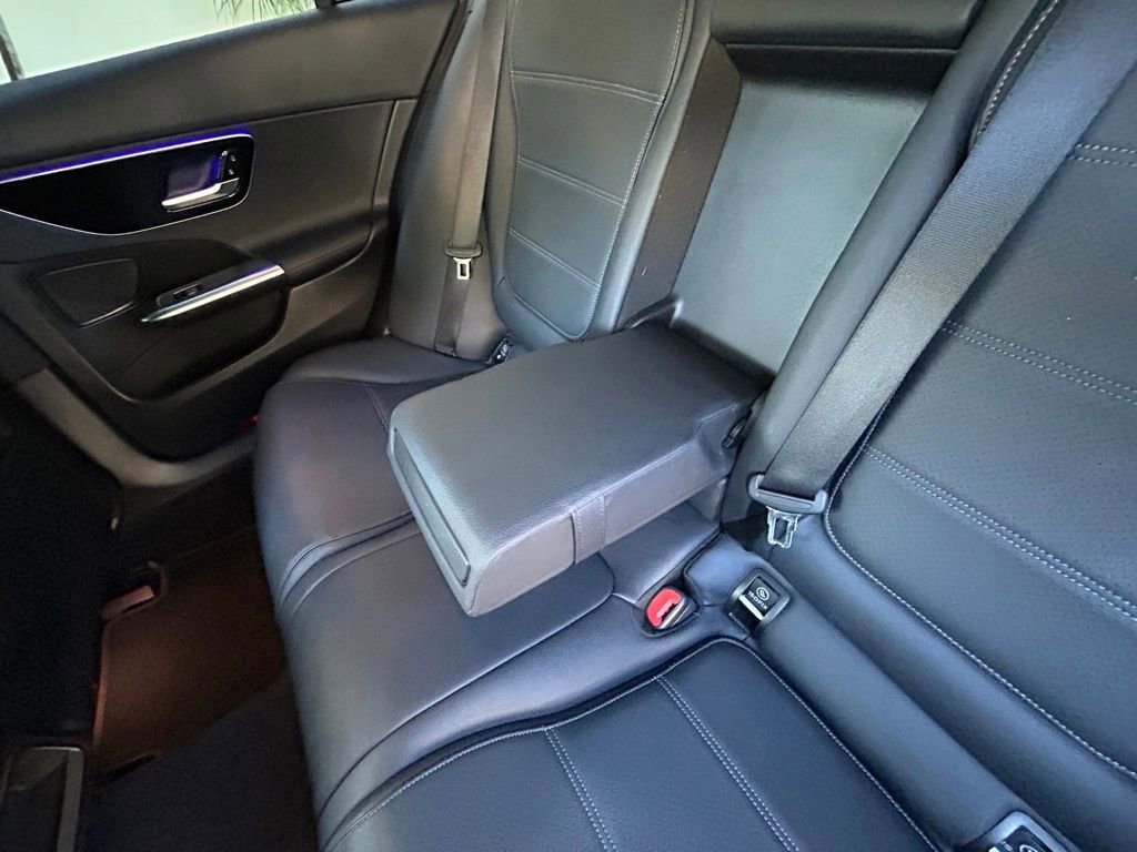 Used 2022 Mercedes-Benz C 300 Sedan image 40