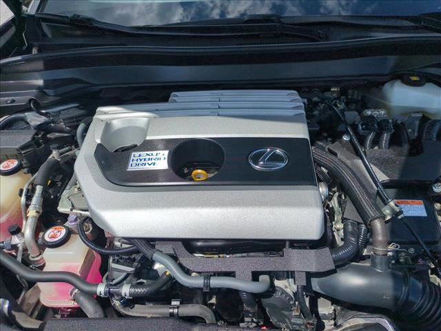 Used 2019 Lexus UX 250h w/ Premium Package image 23