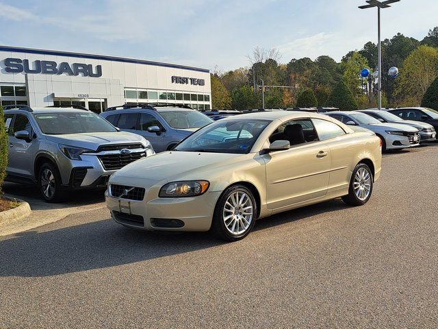 Used 2007 Volvo C70 T5 image 2