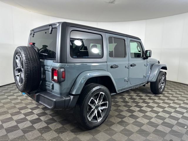Used 2024 Jeep Wrangler Unlimited w/ Convenience Group image 3