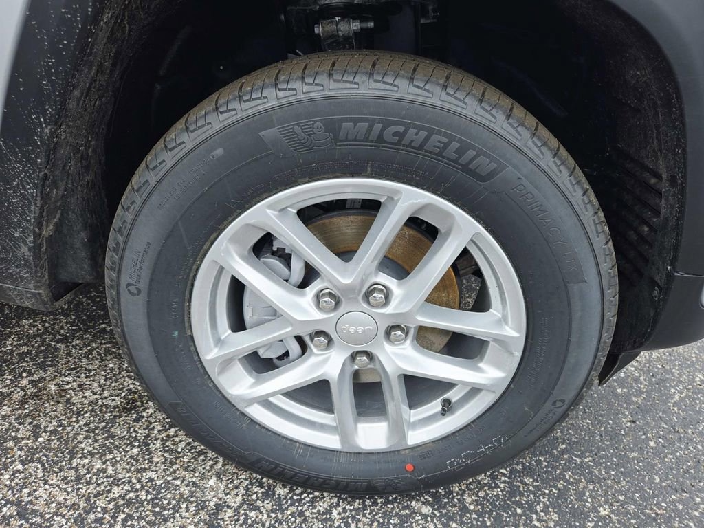 New 2026 Jeep Grand Cherokee Laredo X image 9