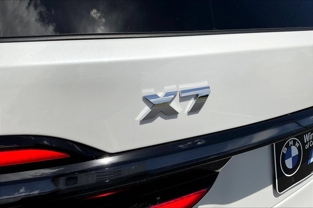 New 2027 BMW X7 M60i AWD/4WD image 24